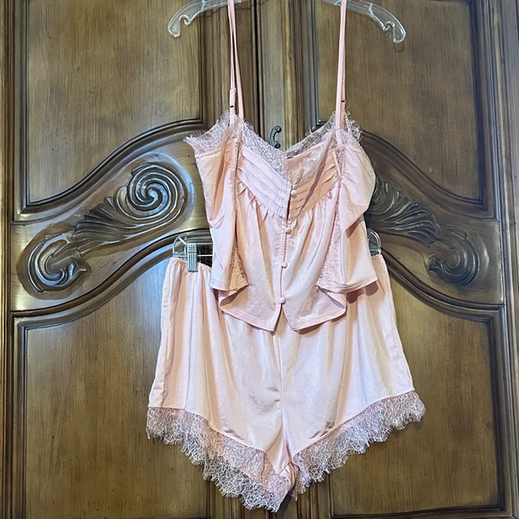 NEW Free People  Blush Lace Trim Pajama Set Large - Picture 1 of 10